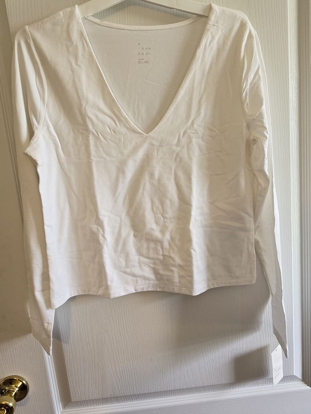 a new day White V-Neck Long Sleeve Tee